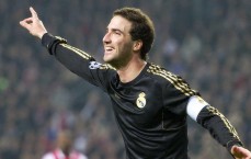 中国体彩网_意甲焦点对决，尤文图斯与罗马赛前深度解析及欧冠欧联资格争夺展望