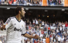 中彩网：马来西亚公开赛女单焦点战，安洗莹直落两局力克杰克斯菲德，强势闯入半决赛