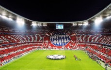 中彩网：湖人官方晒出登机照，詹姆斯父子同框，东契奇与拉拉维亚惊喜亮相引发热议