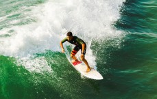 【江苏体彩网】意甲一日速递，米兰跃居夺冠最大热门，国米密签18岁天才吉拉